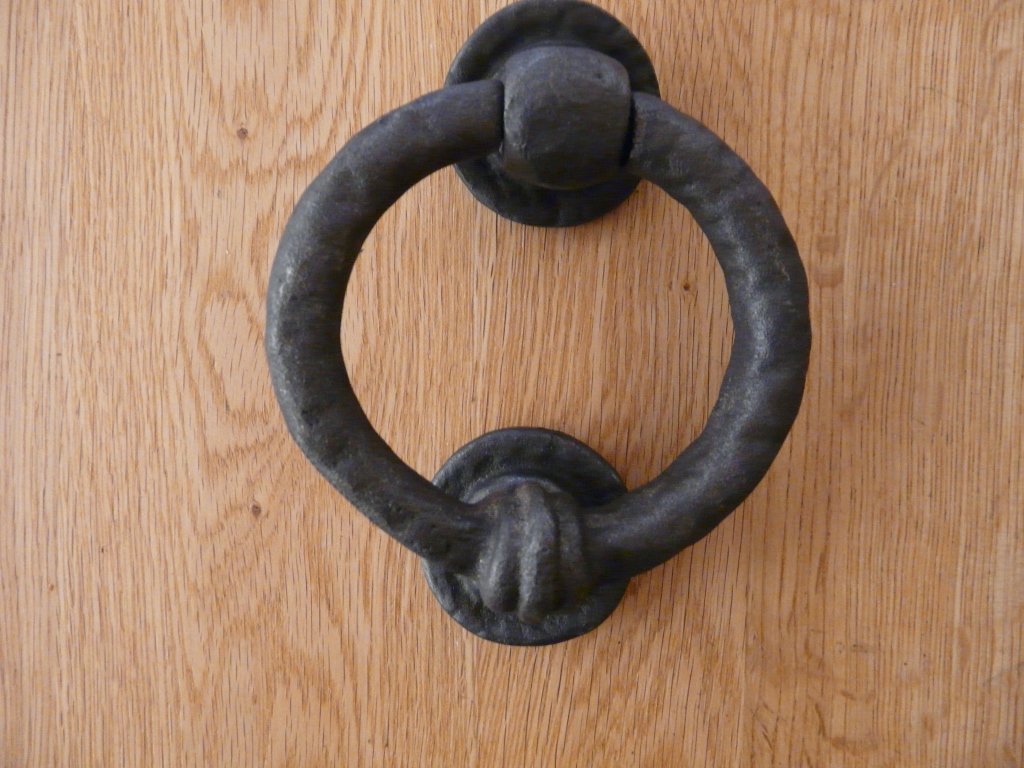 Style Cast Iron Door KnockerD3971015 Antique Door knockers