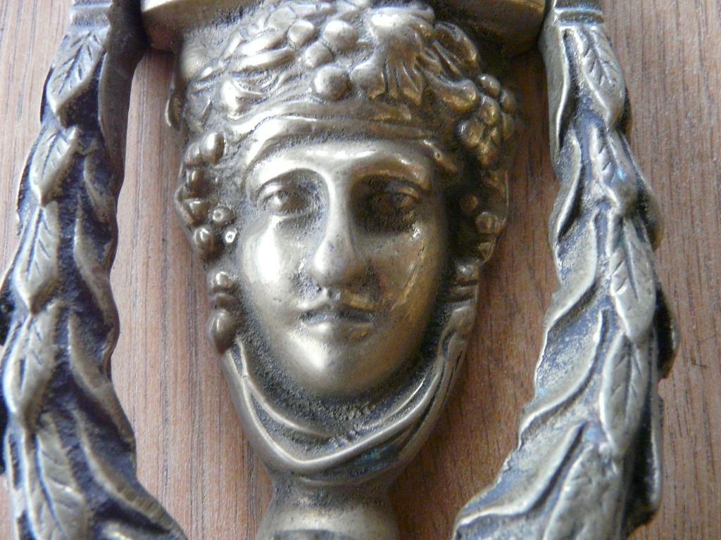 RD040Brass Medusa Door Knocker. Antique Door knockers
