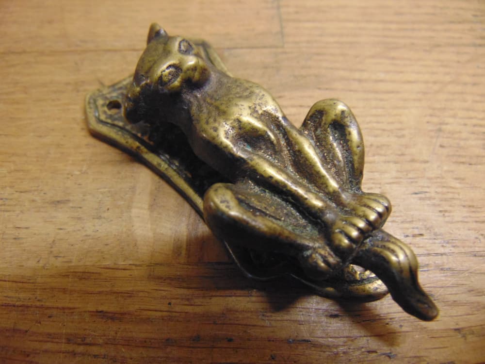 Cat Door Knocker D6370121 Antique Door knockersAntique Door knockers